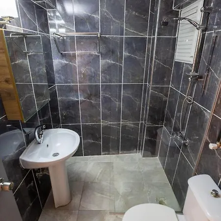 374 Hotel 3*
